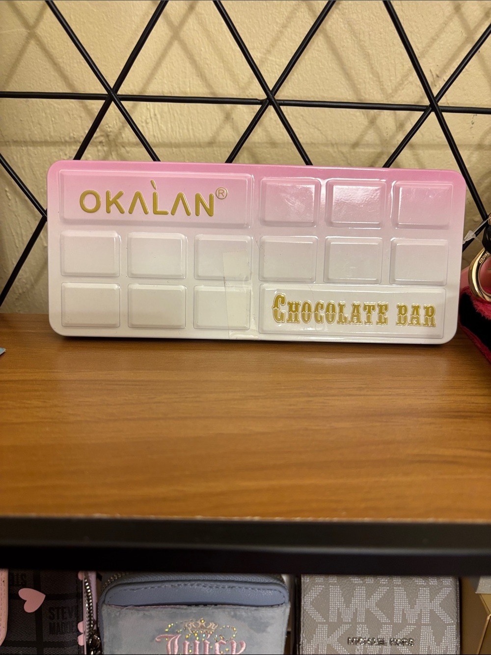 OKALAN CHOCOLATE BAR Eyeshadow Pallet